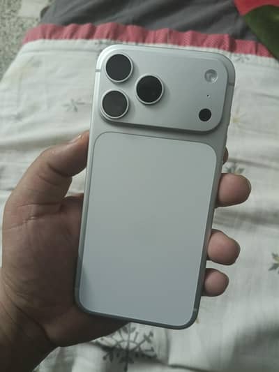 17 pro max 256gb pta approved physical+esim