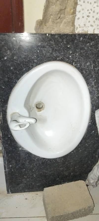 Wash Basin In White and Beige Color For Sale