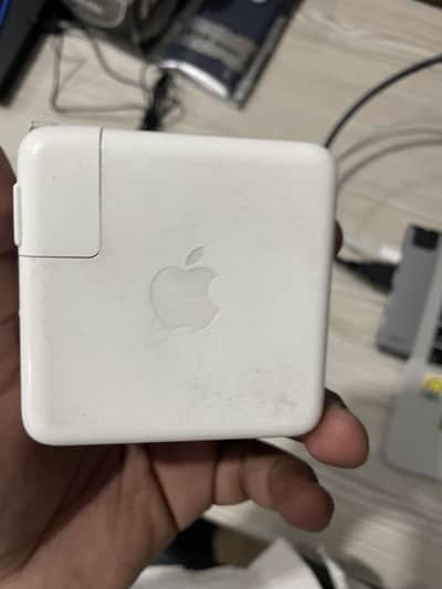 Apple 61 wat charger
