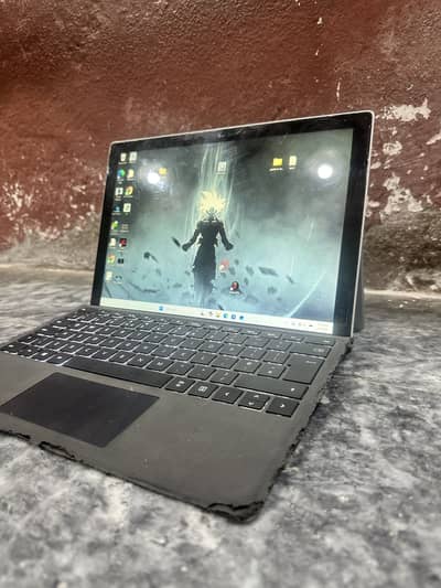 Microsoft Surface Book 7+ – 16GB RAM / 512GB SSD – 9/10 Condition