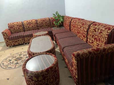 9 seater with center table