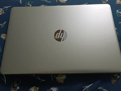 HP 15-bs085nia, 8gb ddr4 ram, 256gb SSD, 2gb amd gpu