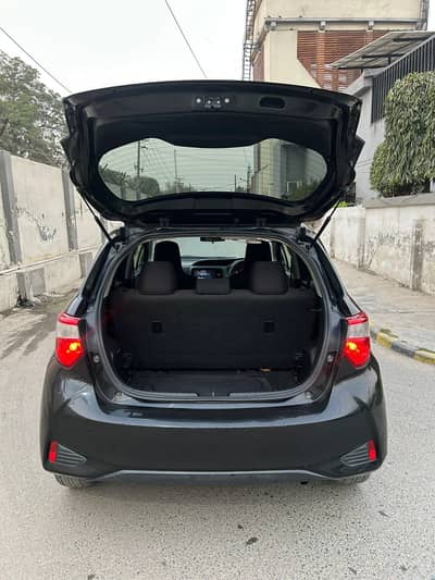 Toyota vitz 2018/21