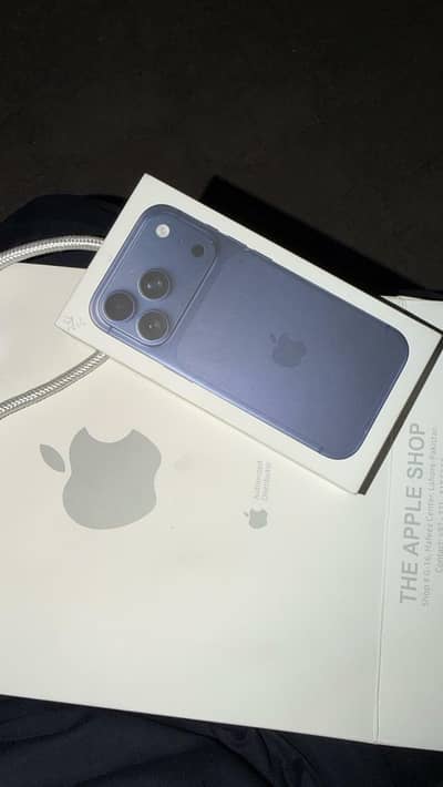 iphone 17 pro deep blue with box for sale in excellent condition