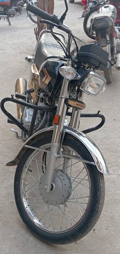 Honda 125 self start original condition