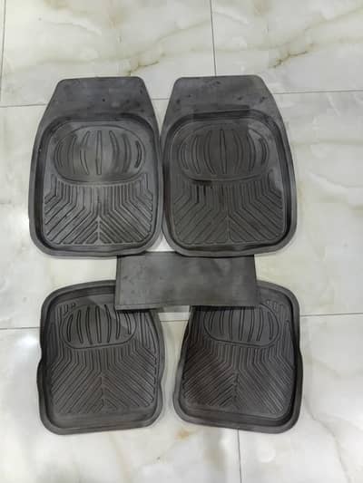 Universal car floor mat 5 set