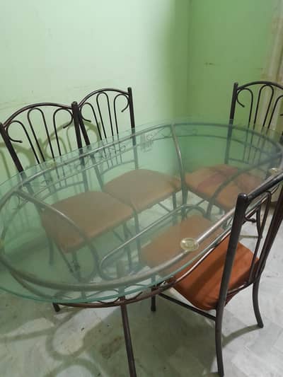 5 SEATER DINING TABLE FOR SELL