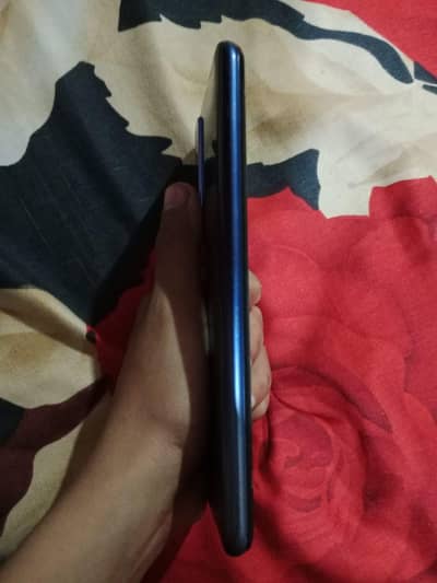 Vivo y51s with box with original charger good deal