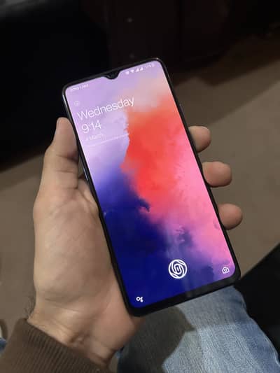 8/128 all ok 10:10 condition genuine phone ha .