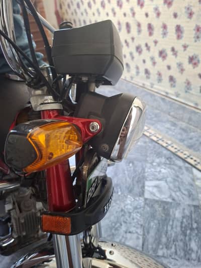 cd 70 2025 model red colour