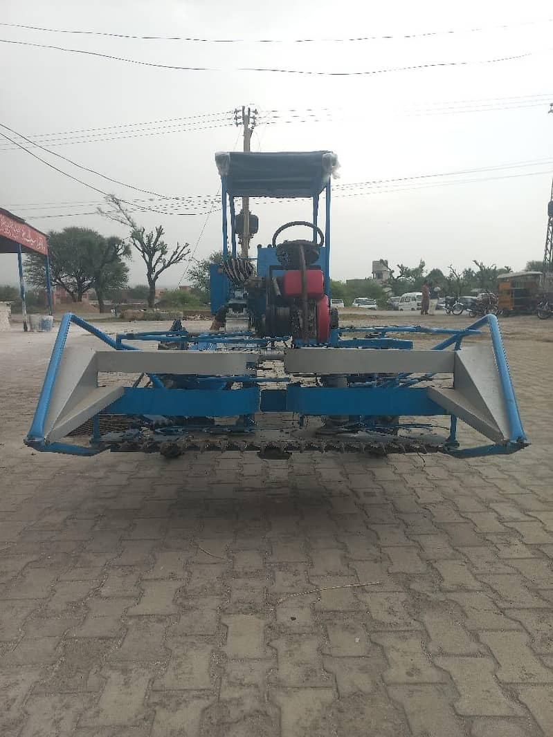 گندم۔  کاٹنے اور  بانھنے والی مشی فار سیل 0