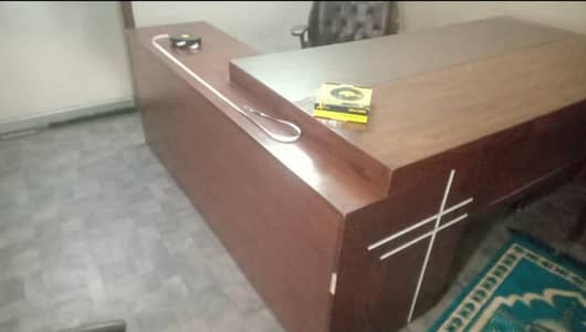 office  executive table for sale in dha phase 2