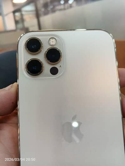 12 pro gold 128gb Pta approved