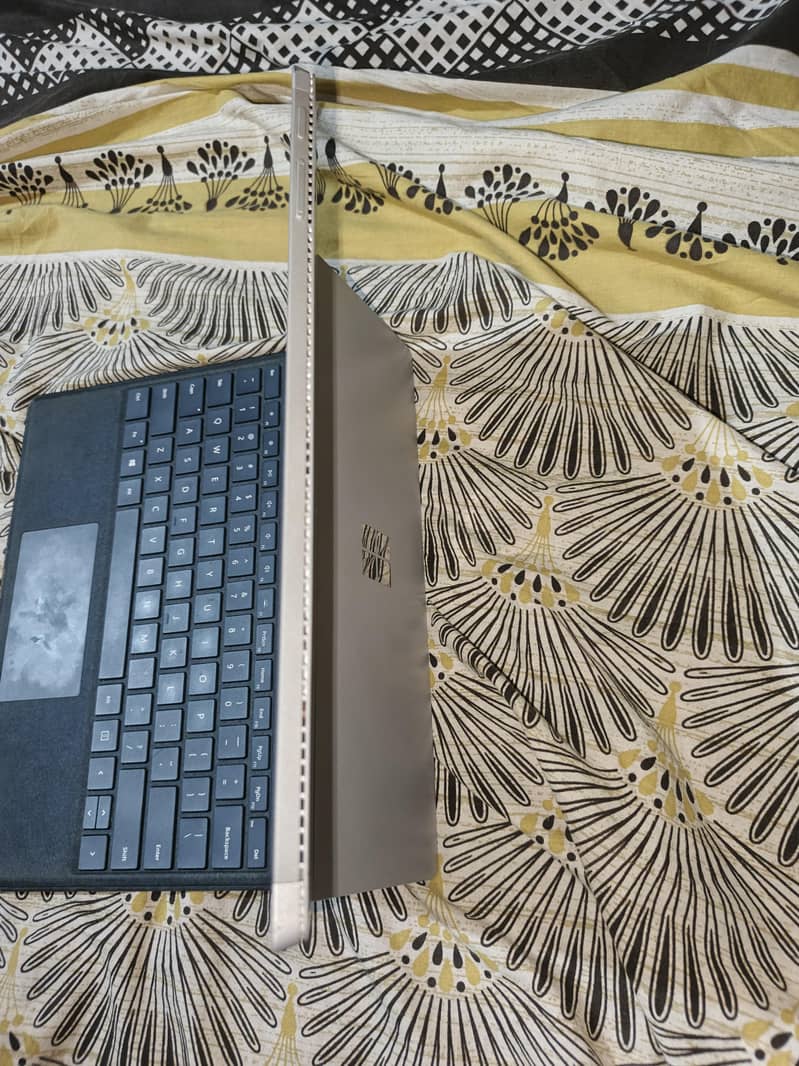 Microsoft surface pro 4 2