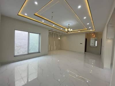 1 kanal beautiful house