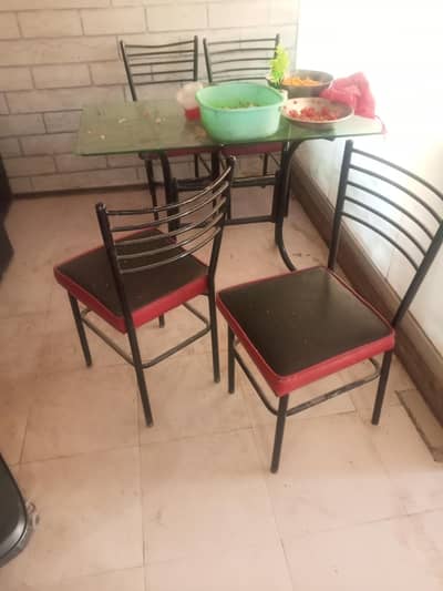 table and chairs