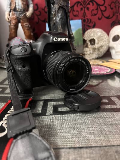 Canon 7d professional camera with lens