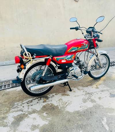 United 70cc 2017 – Good Condition – Urgent Sale