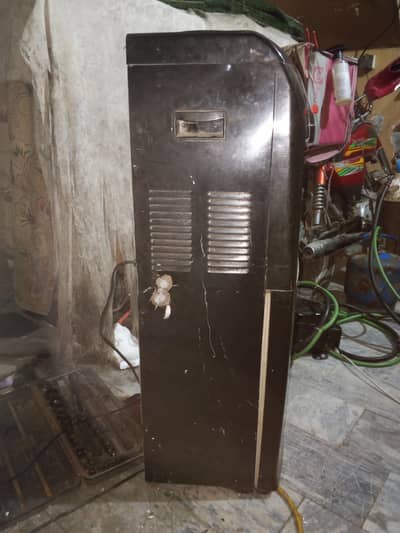 Orient water dispenser