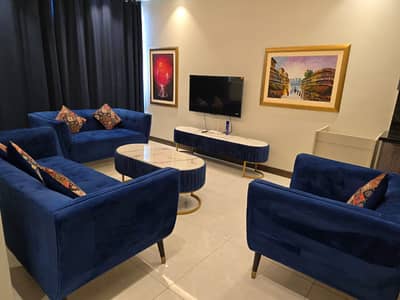 Flat Apartment For Sale Luxurious Building Of Gulberg Lahore