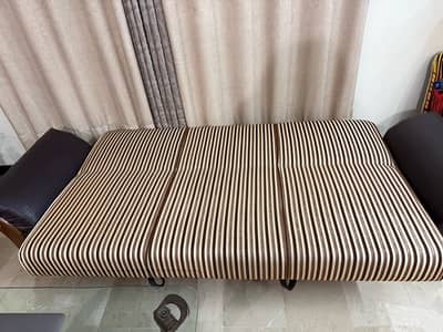 Full 5 seat Sofa Come Bed Set and Table set (No Bargaining)