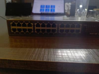 D-Link DES-1024A 24-Port Switch – Excellent Condition