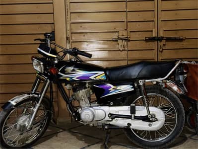 Honda 125cc  Fresh Condition  Black