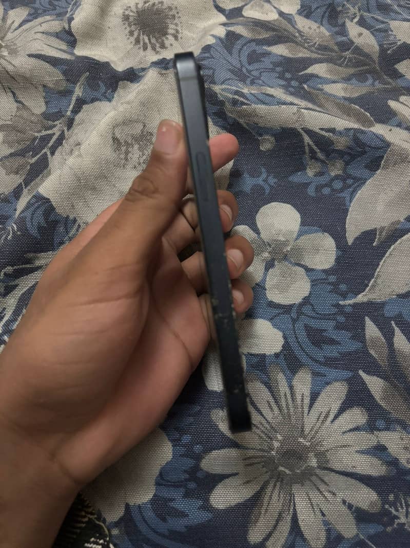 Iphone 13 3
