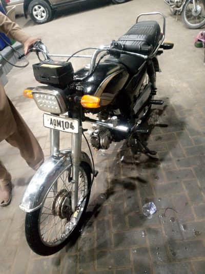 Good Condition look like a queen