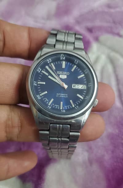 seiko 5 automatic navy blue dial