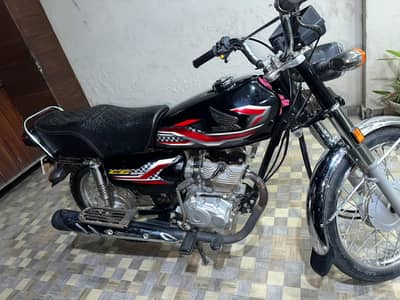 Honda cg 125 black