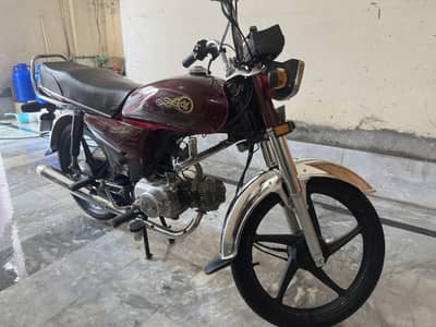 Dhoom 70 bike very good condition 03068182404
