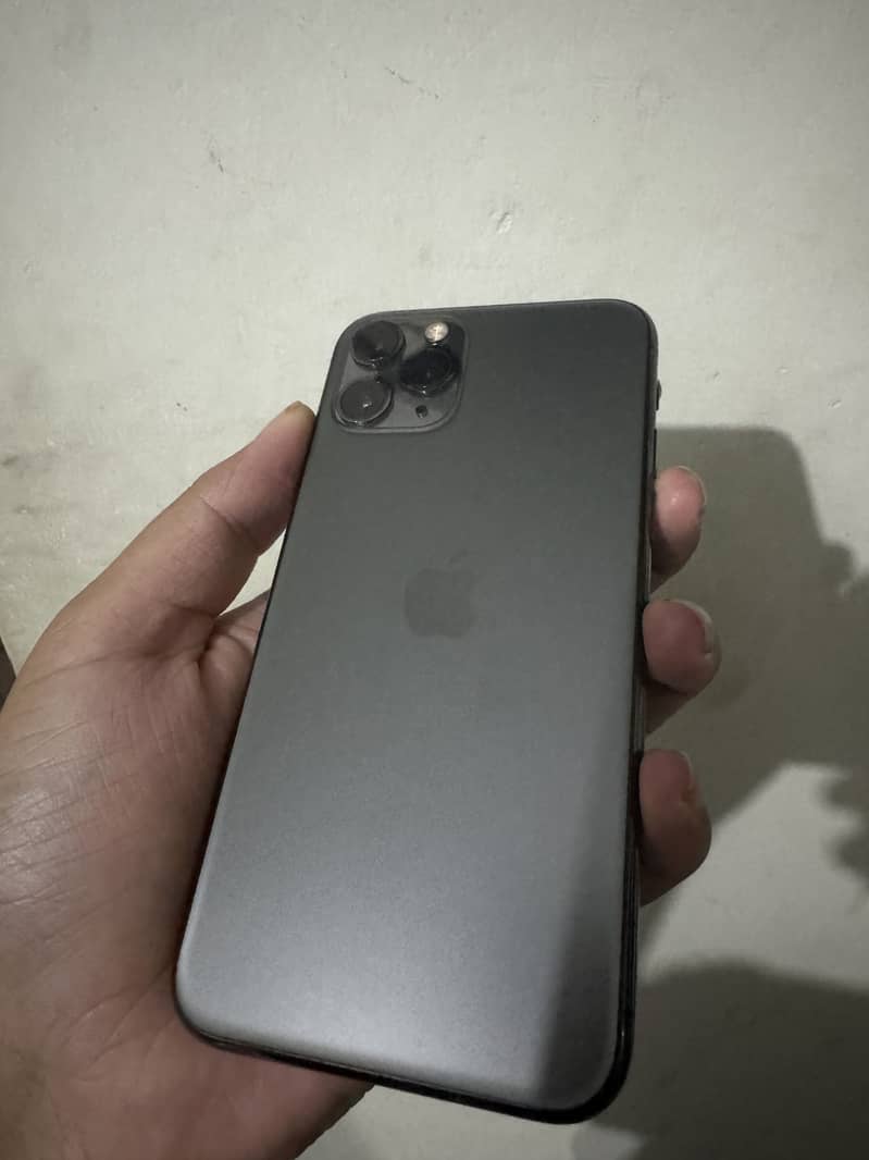 Iphone 11 pro 4