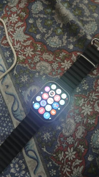 Smartwatch with charger and straps