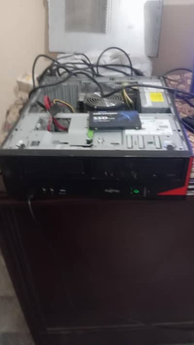 Fujitsu 3rd generation 4gb 250gb 128ssd