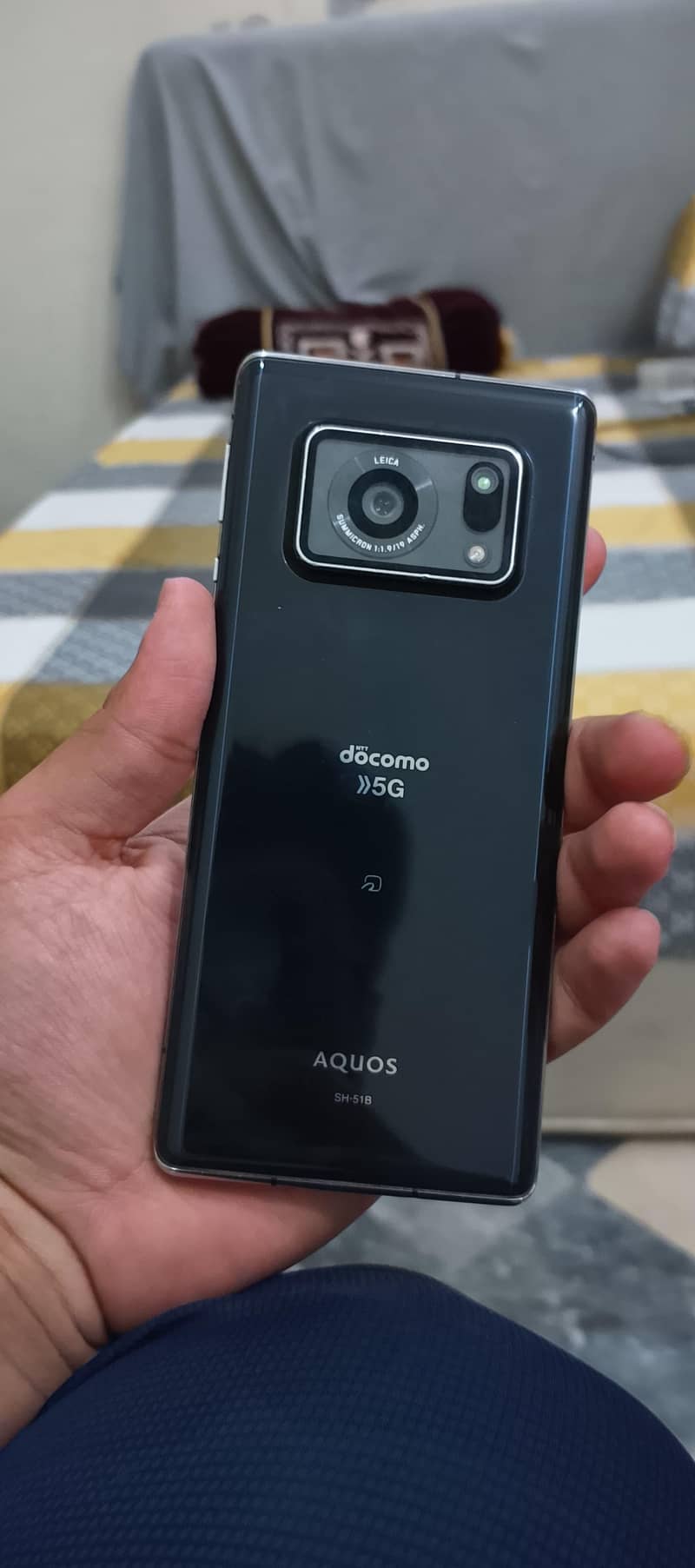 sharp Aquos R6 0