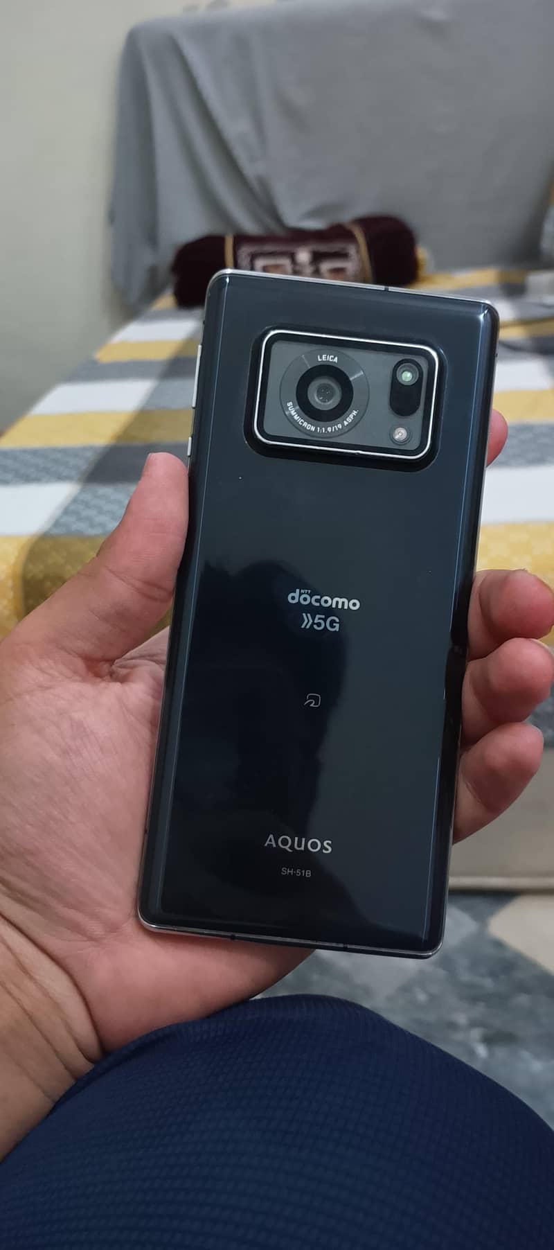 sharp Aquos R6 6