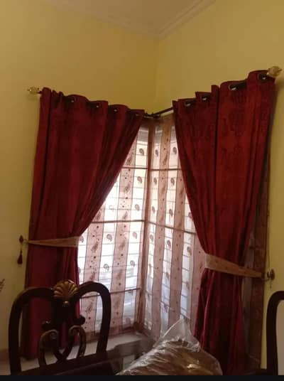 curtain with blind