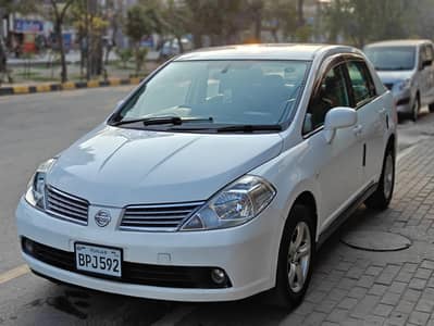 Nissan Tida Latio 2012/2007
