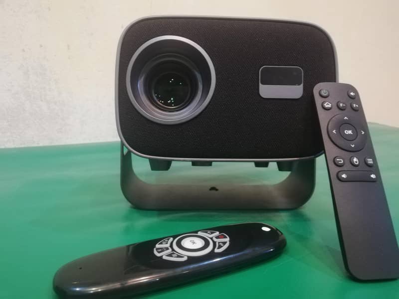 Android Led Multimedia Projector branded 1