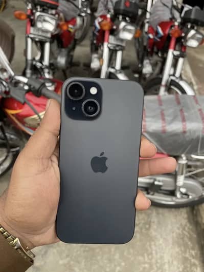 I phone 15 battery health84