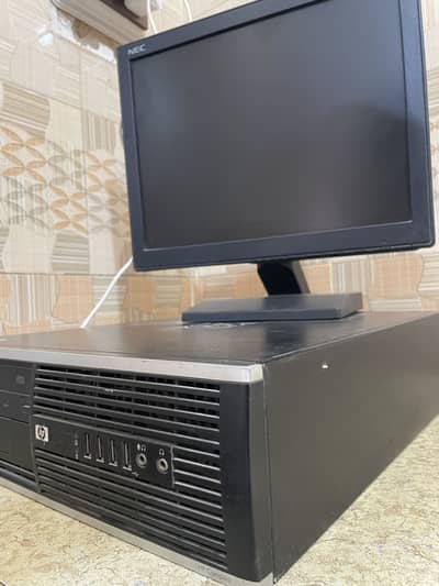 Used PC with keyboard, LCD and its table