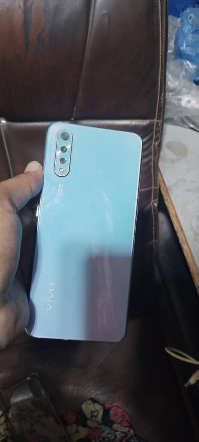 Vivo S1