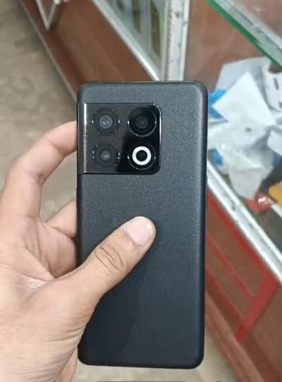 OnePlus 10 Pro 5G only set gaming phone