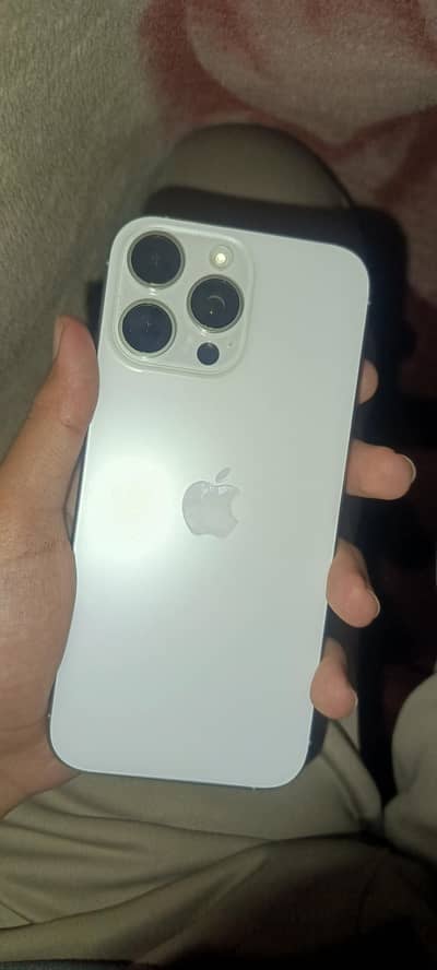 512 GB four month sim activiti 90 battery health