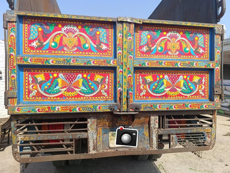 Mazda 2002 model foji frame  nissan copy 5