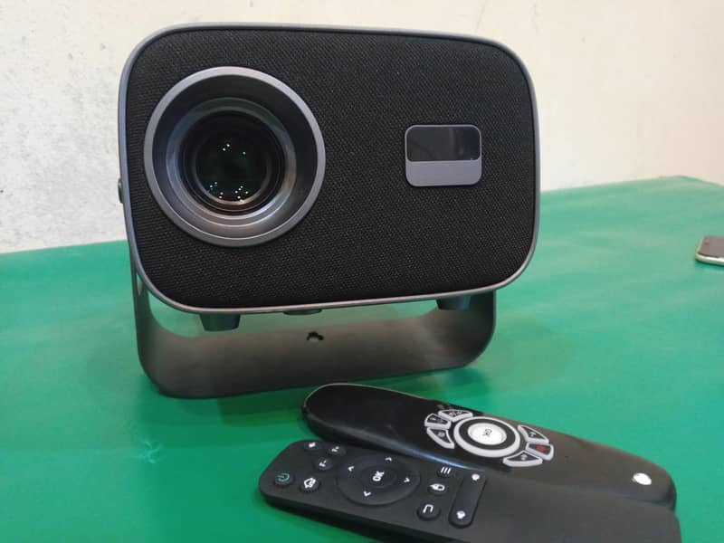 Android LED Multimedia Projector 2