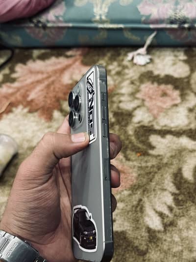 15 Pro Max PTA 256 GB.