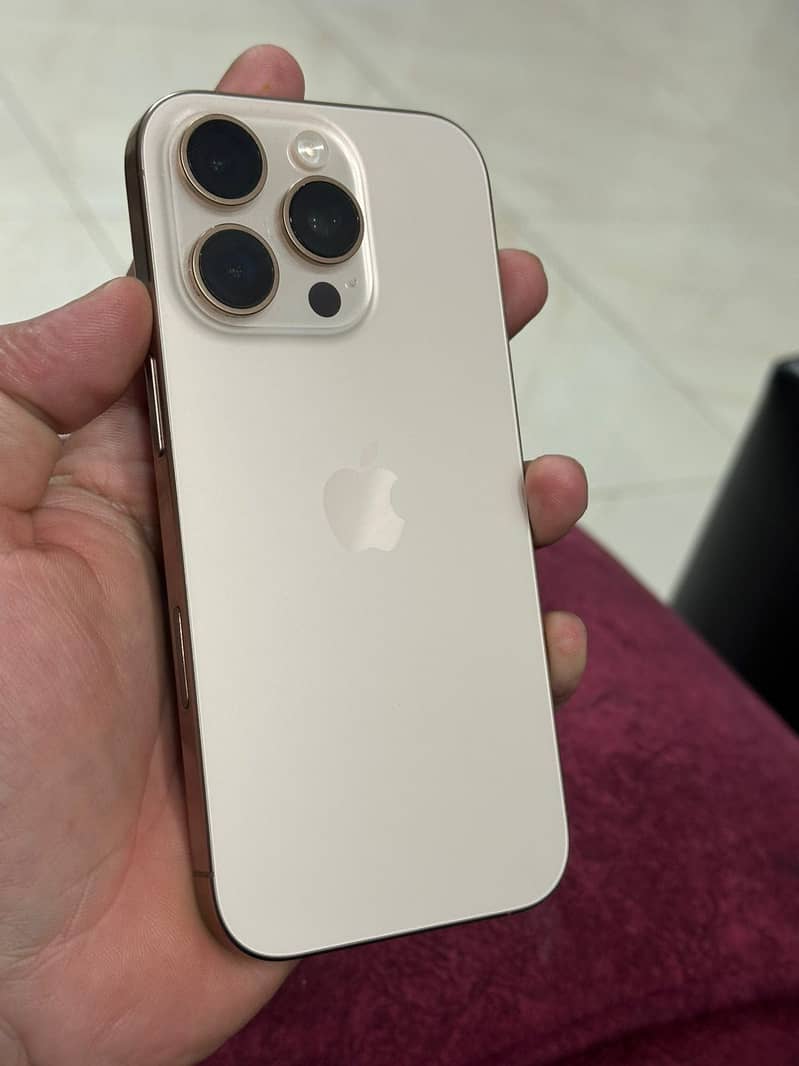 Iphone 16 pro 0