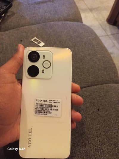 vgo tel smart 12 4/128.6 months warranty left